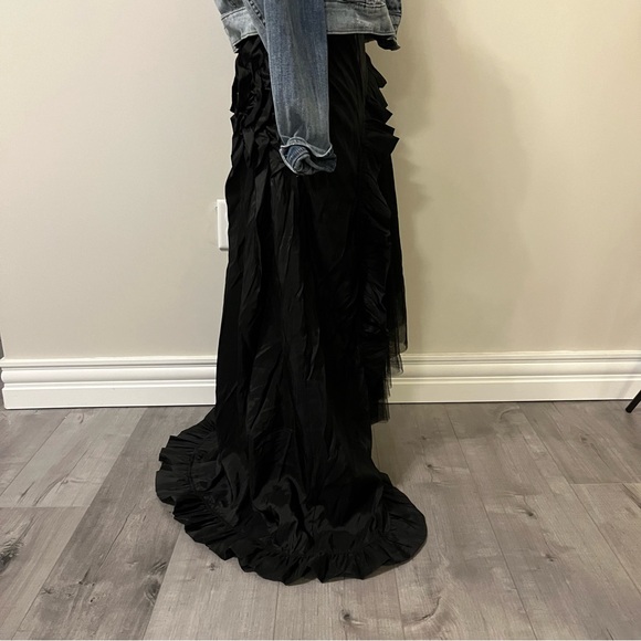 Chiciris Black Skirt - Picture 5 of 7